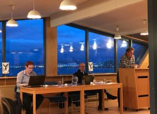 Samþykkt samhljóða að efna til opins prófkjörs laugardaginn 20. janúar 2018